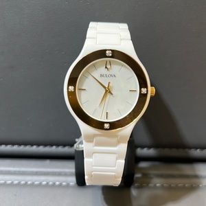 Brand New Bulova in box 98R292 lady wacth